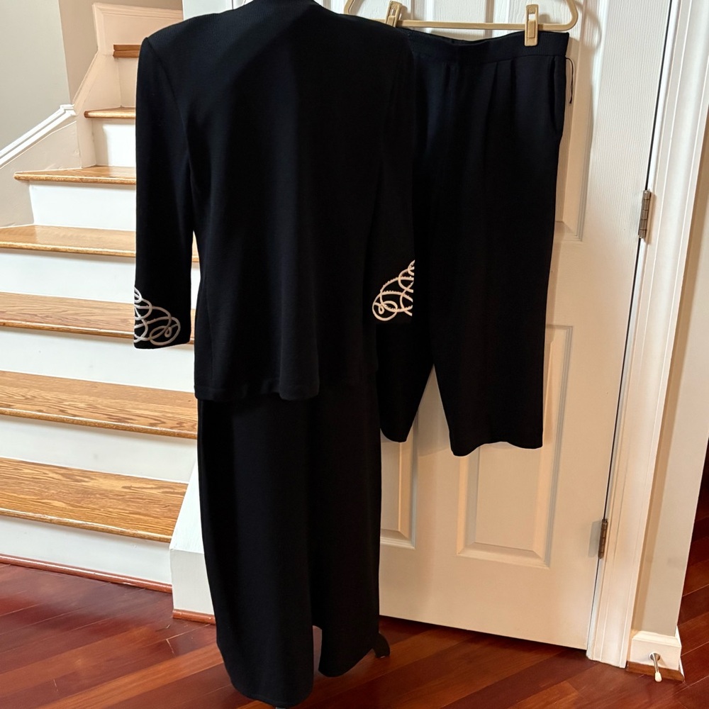 St. John Knit Suit Black 3 Piece Embroidered Jacket Pants & Skirt Size 16 - Picture 4 of 16